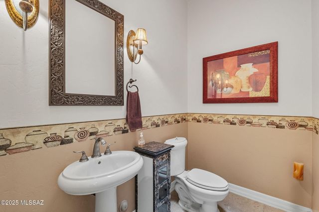 446 E Bent Branch Place, Green Valley, AZ 85614