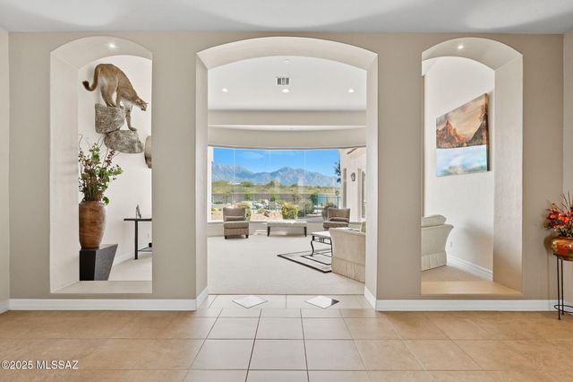 446 E Bent Branch Place, Green Valley, AZ 85614