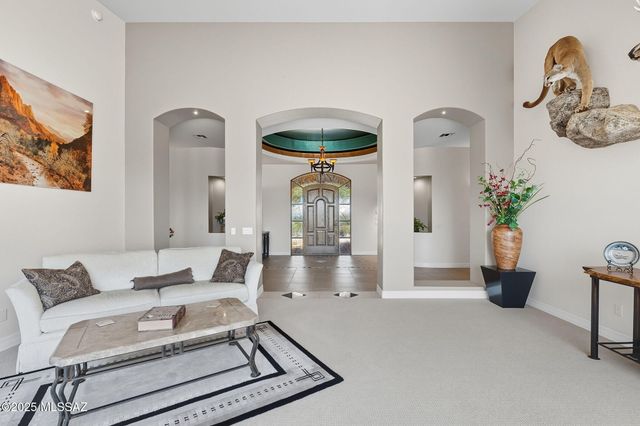 446 E Bent Branch Place, Green Valley, AZ 85614