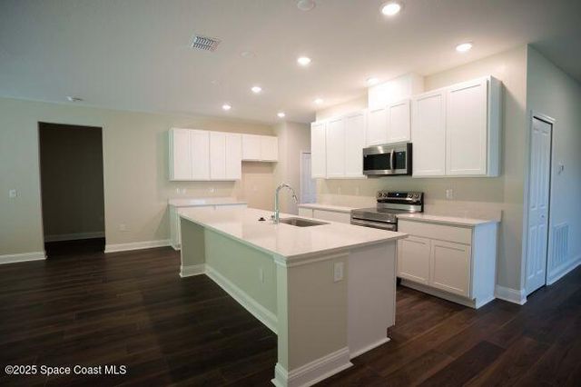 575 Bounty Avenue NE, Palm Bay, FL 32907