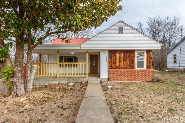 222 Warren Street, Richland, MO 65556