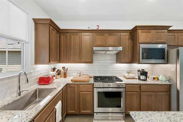 746 Livewater LN, Georgetown, TX 78633