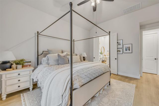 1901 Sir Nathaniel LN, Leander, TX 78641