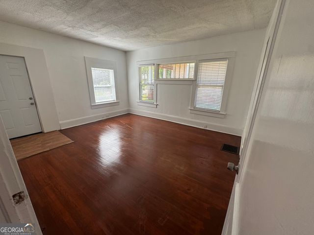 415 Hopkins Street SW, Atlanta, GA 30310