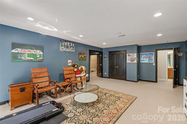 17018 Harcombe Drive, Charlotte, NC 28277