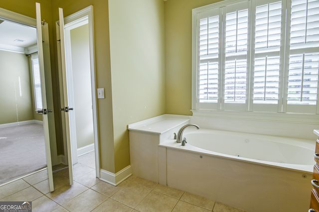 558 Sterling Water Drive, Monroe, GA 30655