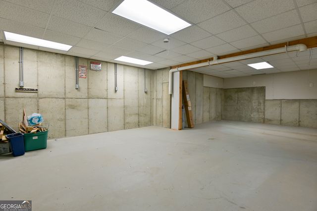 558 Sterling Water Drive, Monroe, GA 30655