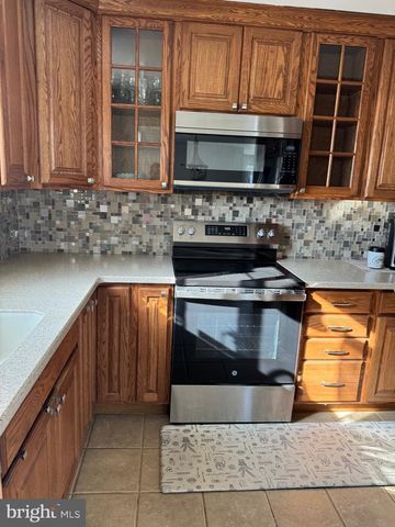 420 W WOOD ST, Vineland, NJ 08360