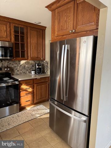 420 W WOOD ST, Vineland, NJ 08360