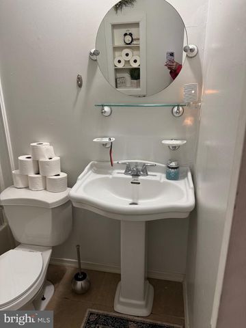 420 W WOOD ST, Vineland, NJ 08360