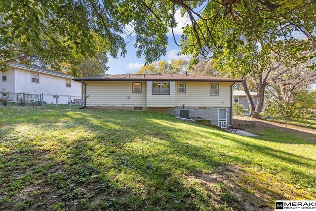 7813 Arends Circle, Bellevue, NE 68147