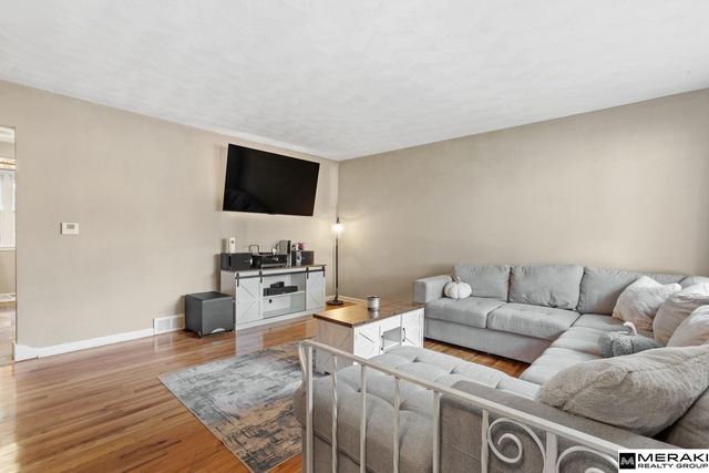 7813 Arends Circle, Bellevue, NE 68147