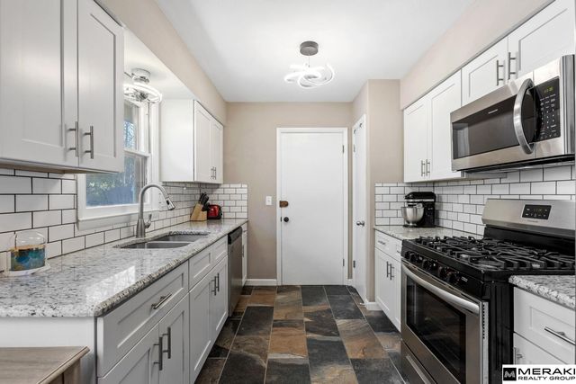 7813 Arends Circle, Bellevue, NE 68147