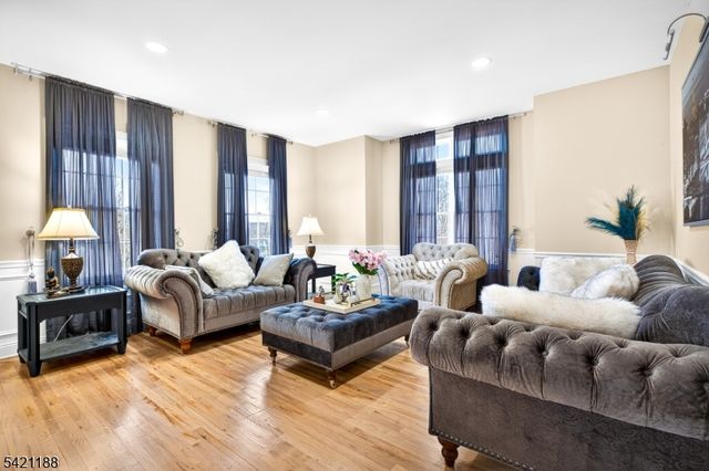 6 Hunter Dr, Mount Olive Twp., NJ 07828