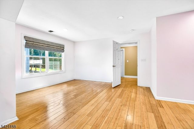 6 Hunter Dr, Mount Olive Twp., NJ 07828