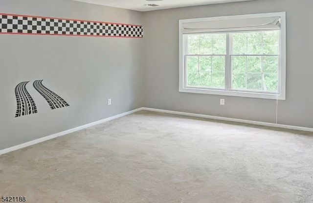 6 Hunter Dr, Mount Olive Twp., NJ 07828