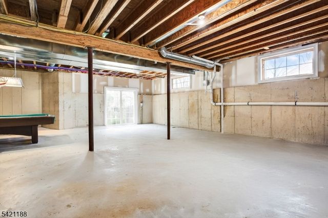 6 Hunter Dr, Mount Olive Twp., NJ 07828