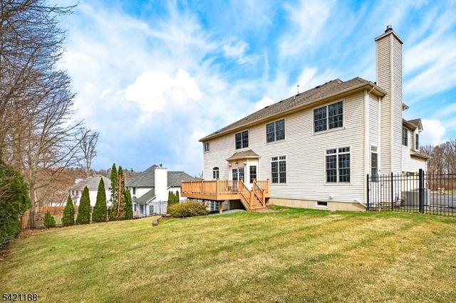 6 Hunter Dr, Mount Olive Twp., NJ 07828