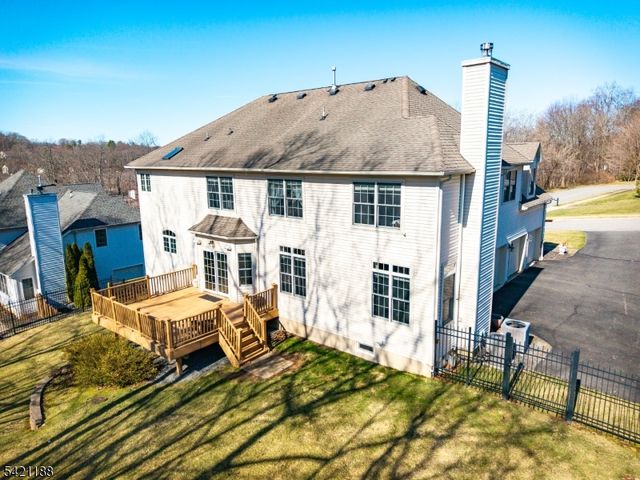 6 Hunter Dr, Mount Olive Twp., NJ 07828