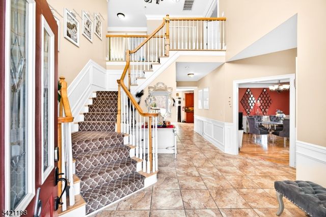 6 Hunter Dr, Mount Olive Twp., NJ 07828