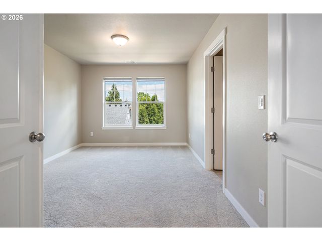 7578 Se DIVISION St C, Portland, OR 97206