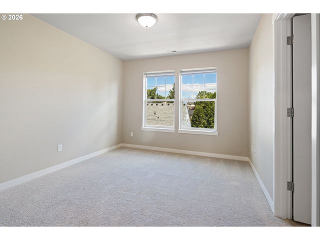 7578 Se DIVISION St C, Portland, OR 97206
