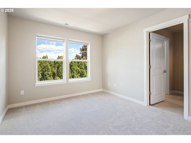 7578 Se DIVISION St C, Portland, OR 97206
