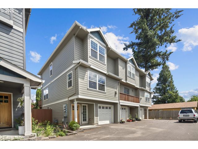 7578 Se DIVISION St C, Portland, OR 97206