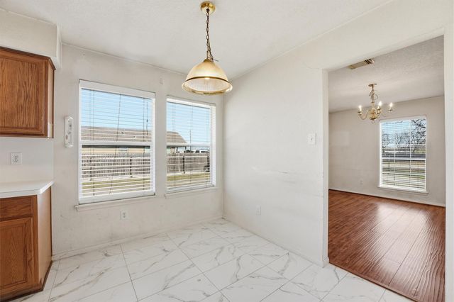 3901 22nd Street N, Texas City, TX 77590