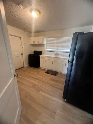 5715 Westover Street, Houston, TX 77033
