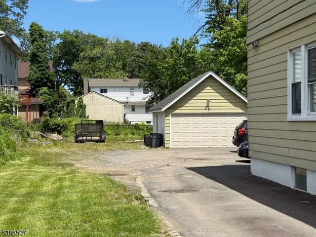6 Field Rd, Maplewood Twp., NJ 07040