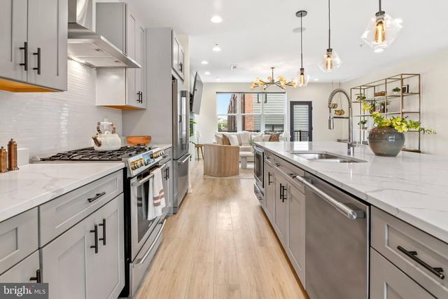 915 S GRUNDY ST, Baltimore, MD 21224