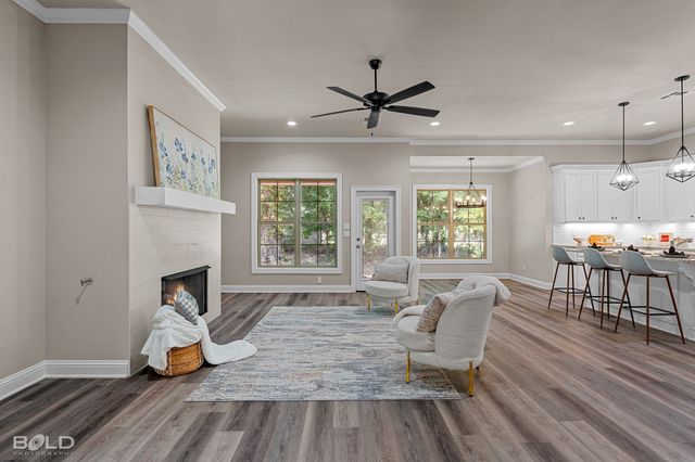 6904 Grigg Lane, Greenwood, LA 71033