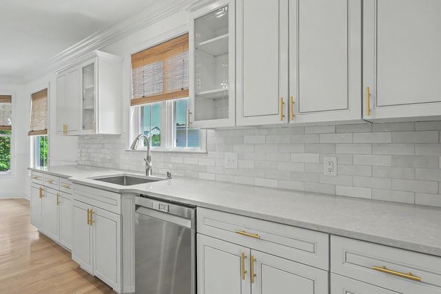 1040 Rivershore Road, Charleston, SC 29492