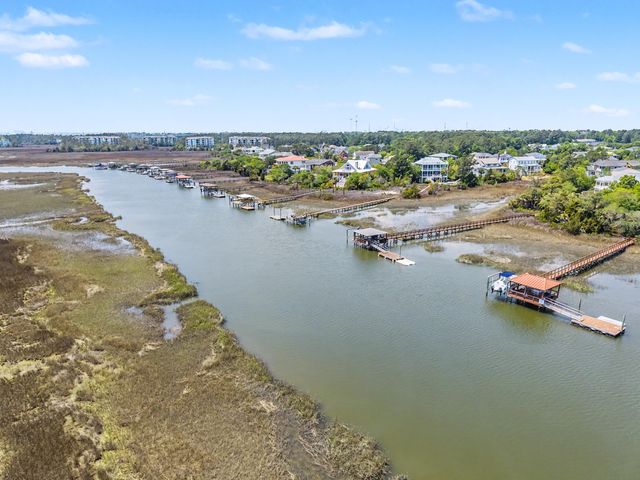 1040 Rivershore Road, Charleston, SC 29492