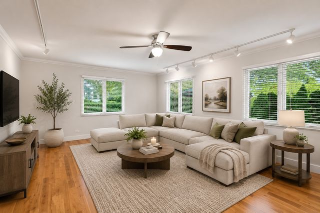 2752 Wendy Drive, Naperville, IL 60565