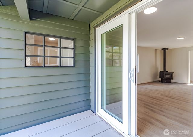 11 E Mox Chehalis Road, Mccleary, WA 98557