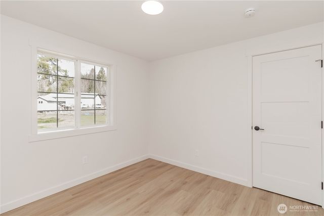 11 E Mox Chehalis Road, Mccleary, WA 98557