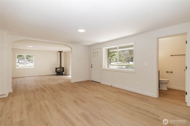 11 E Mox Chehalis Road, Mccleary, WA 98557