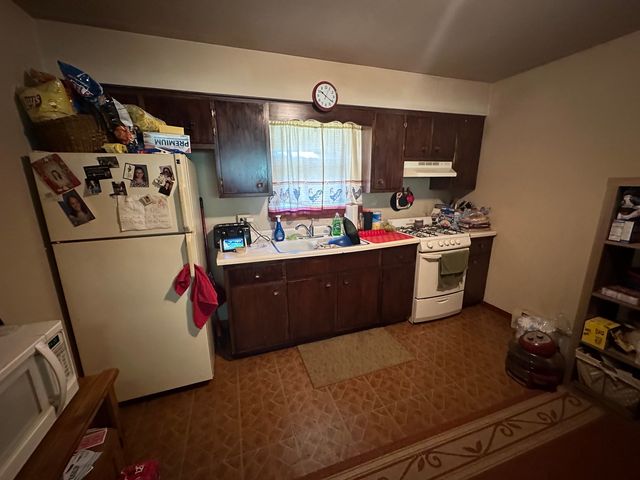 1585 W Station Street, Kankakee, IL 60901