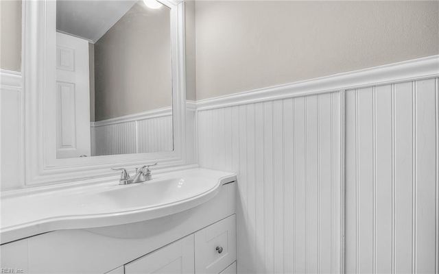 1384 Sierra DR, Virginia Beach, VA 23453