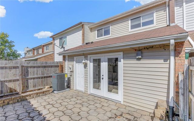 1384 Sierra DR, Virginia Beach, VA 23453