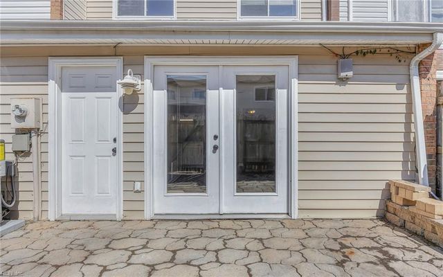 1384 Sierra DR, Virginia Beach, VA 23453