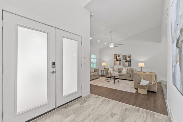 13915 WHISPERWOOD DRIVE, Clearwater, FL 33762
