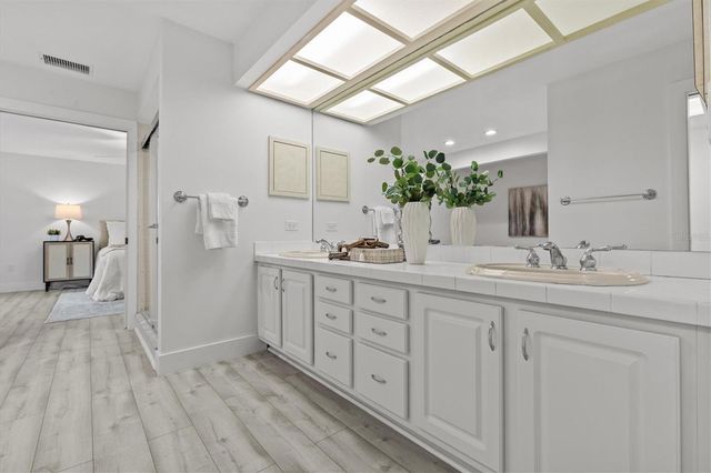 13915 WHISPERWOOD DRIVE, Clearwater, FL 33762