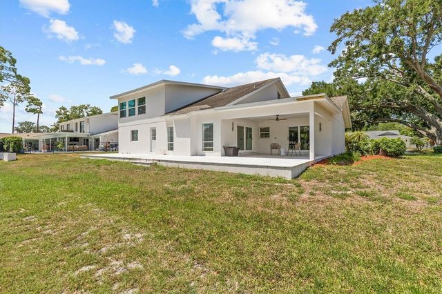 13915 WHISPERWOOD DRIVE, Clearwater, FL 33762