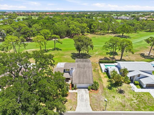 13915 WHISPERWOOD DRIVE, Clearwater, FL 33762