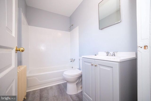 3 N MAIN ST, Stewartstown, PA 17363