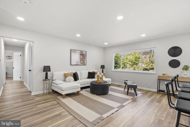 13124 CABINWOOD DR, Silver Spring, MD 20904