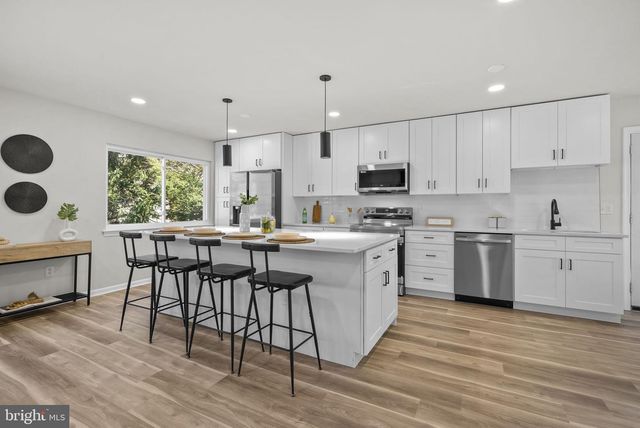 13124 CABINWOOD DR, Silver Spring, MD 20904